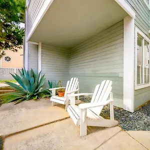 Living 1 , Newport Beach United States